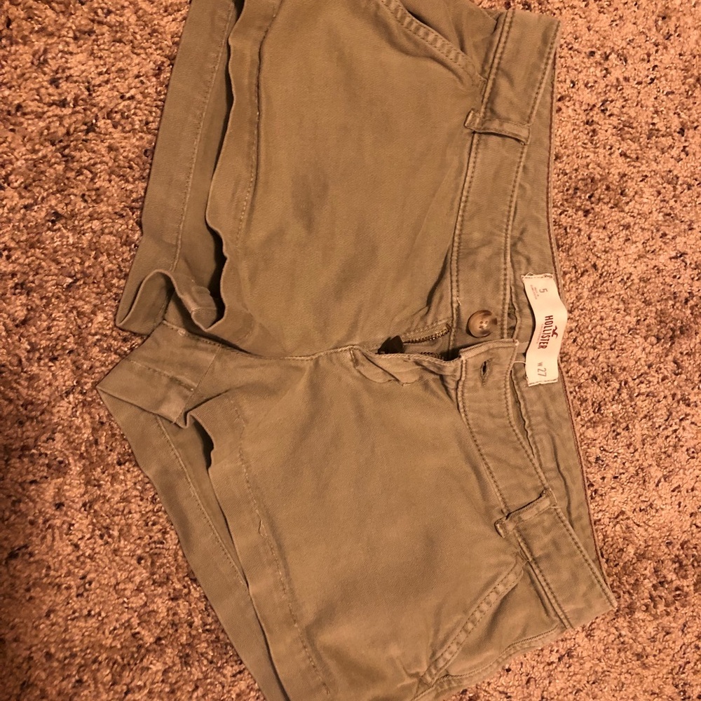 Hollister twill shorts.